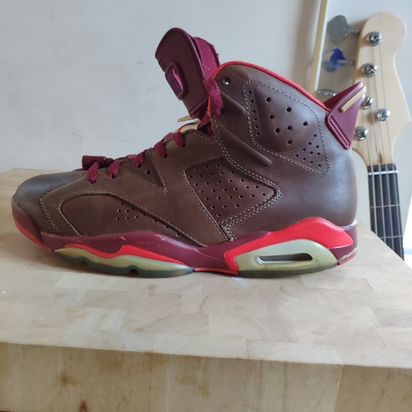Nike Air Jordan 6 - "Cigar" Retro - Picture 2 of 16